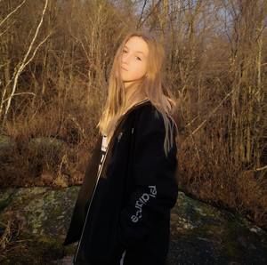 Meet your Posher, Danya